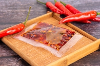 自動(dòng)醬包裝機(jī)具有省時(shí)省力、包裝速度快、效率高的特點(diǎn)